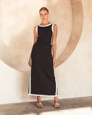 White Closet - Linen Maxi Dress with Contrast Strip - Black