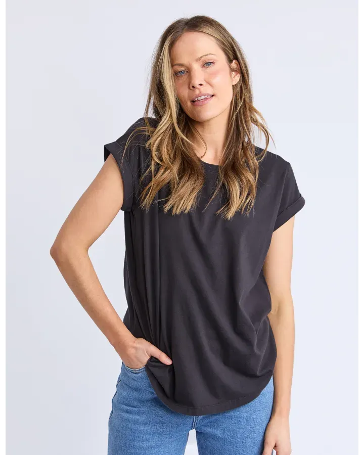 Foxwood - Manly Tee - Black