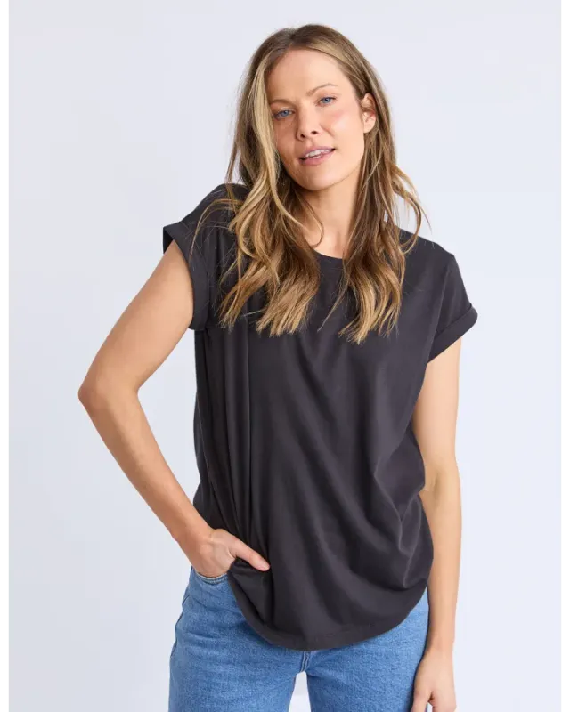 Foxwood - Manly Tee - Black