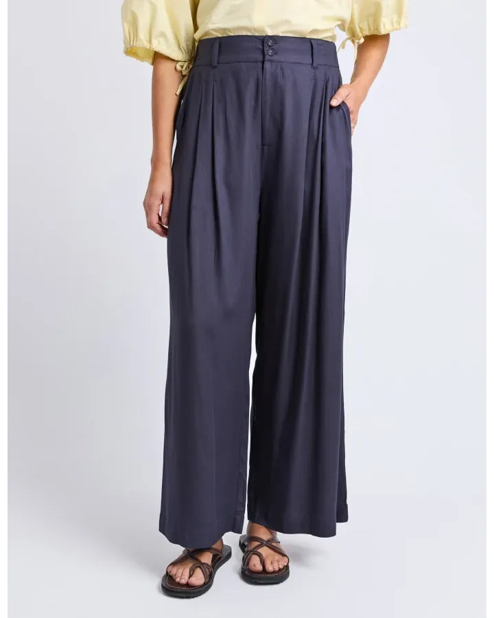Elm - Georgina Pant
