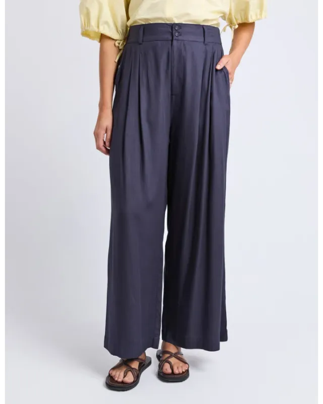 Elm - Georgina Pant