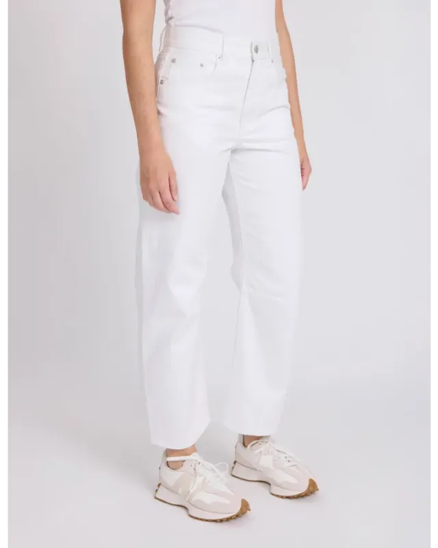 Stella + Gemma - Carson Barrel Jean - White