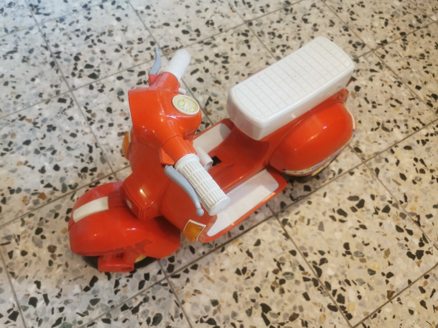 Chicco Vespa 500 S PX Batterieantrieb