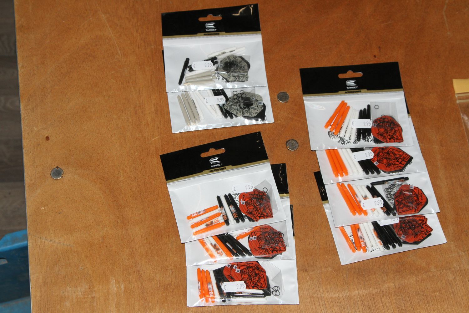 Kavel 18 100 micron, Flight and Shaft Kit Short, Intermedate 9 sets van 9 stuks.