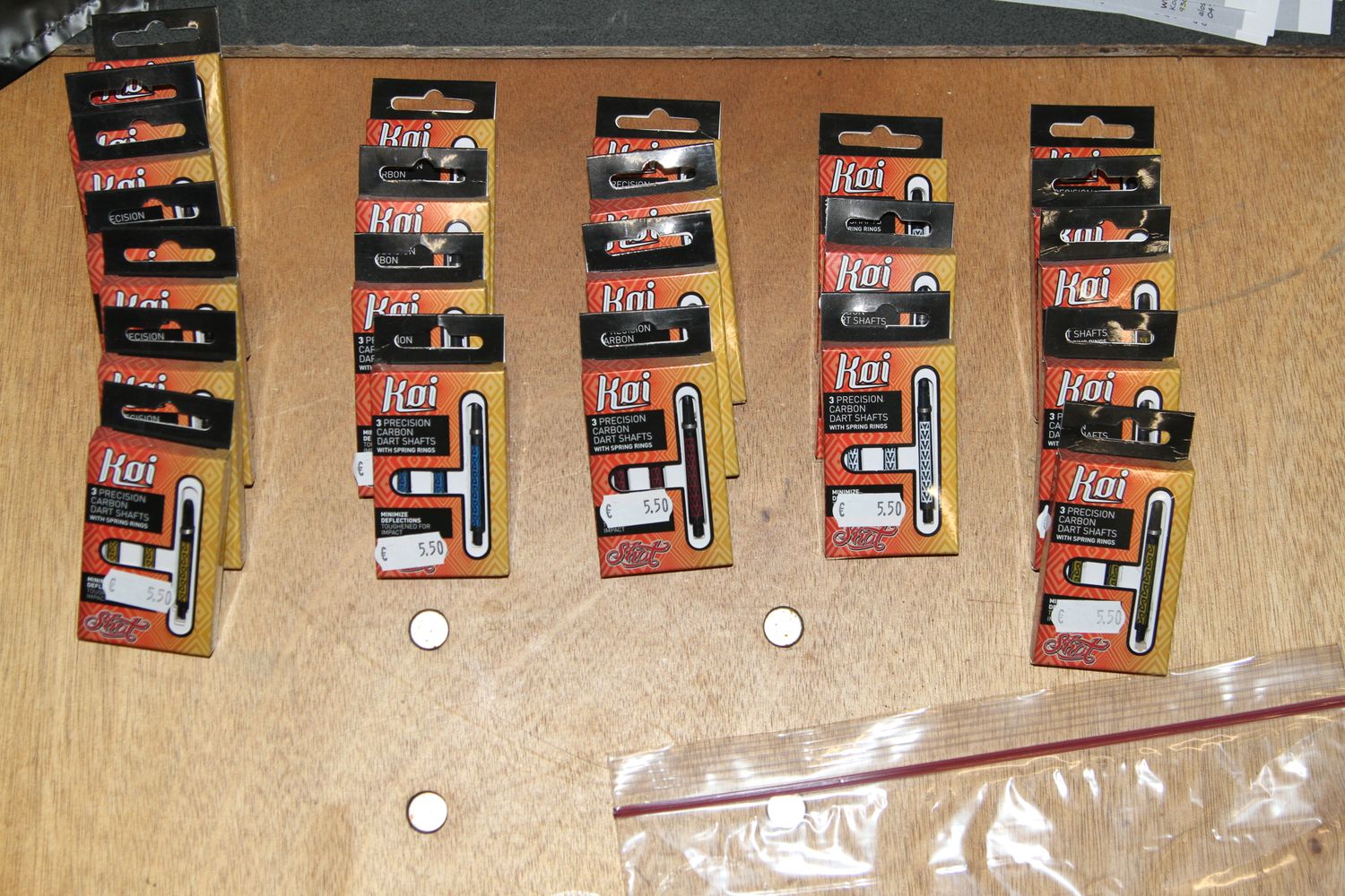 Kavel 145,  Koi Carbon, Inbetween, , Zwart-Wit, Zwart-Geel, Zwart-Rood, Zwart-Blauw 29 Sets van 3 Stuks