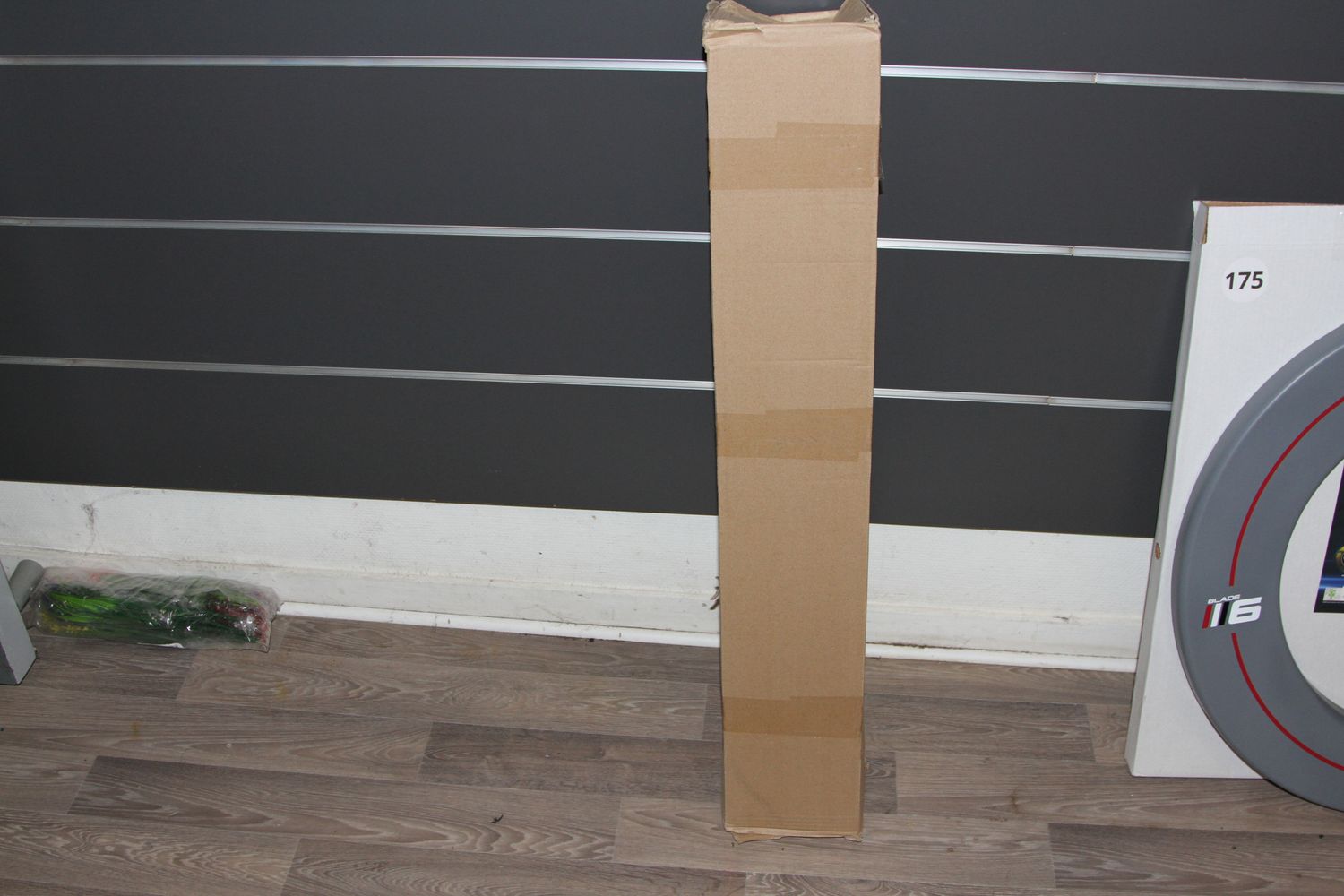 Kavel 174,  Zwarte Rubbermat Lena, 90 cm, with Oche