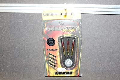 Kavel 273,  Winmau, Firestorm Flame, 21 gram