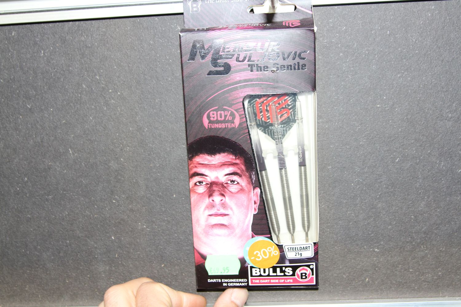 Kavel 300,  Bull&#39;s, Mensur Suljovic, 21 gram