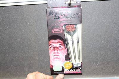 Kavel 300,  Bull&#39;s, Mensur Suljovic, 21 gram