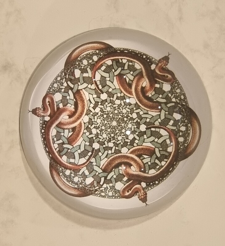 Presse Papier, Snakes, M. C. Escher