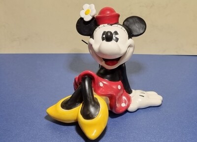 Beeldje, Pie-Eyed Minnie Sitting, Minnie Mouse,  Enesco 