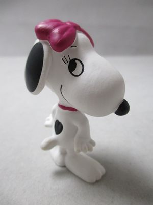 Figuurtje, Belle Happy, Peanuts