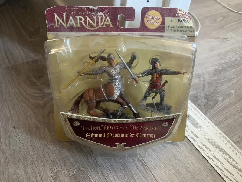 Posable Figures, Edmund Pevensie &amp; Centaur, Narnia The Lion, The Whitch and the Wardrobe