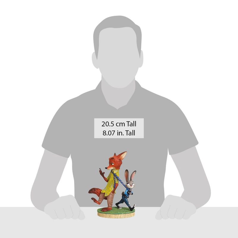 Disney Showcase  Figurine:  Nick and Judy, Zootopia