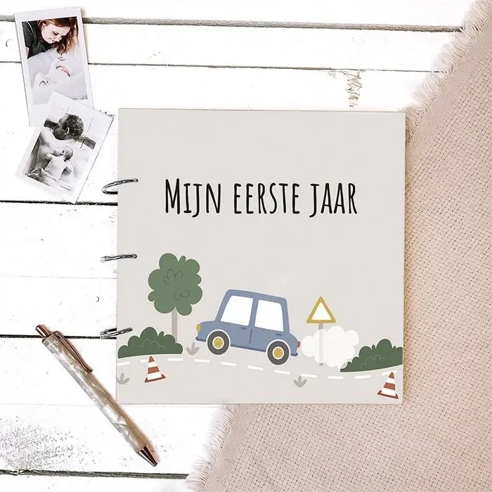 Houten Babyboek - Mijn eerste jaar -Auto