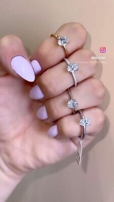 Oval Classic Ring Pavé 0.80ct Central