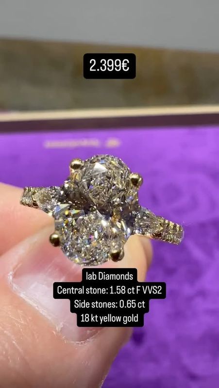 1.50ct Oval Pave With Side Pear Shapes 1.50ct Oval Pave With Side Pear Shapes