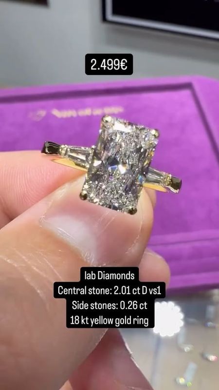 2.00ct Radiant Cut Ring With Baguettes