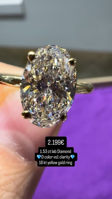 1.5ct Oval Classic 1.5ct Oval Classic