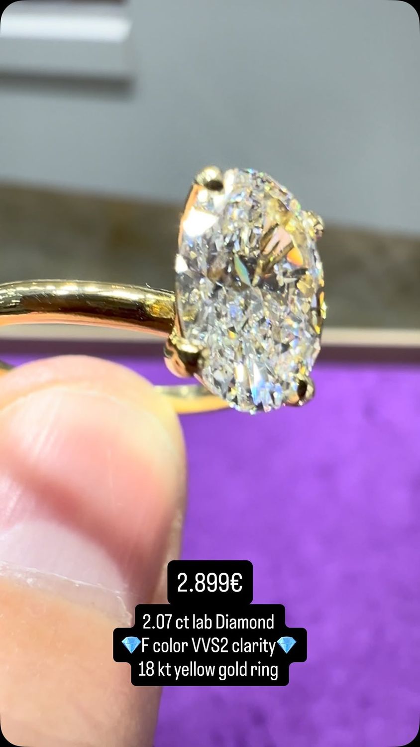 2ct Oval Classic 2ct Oval Classic