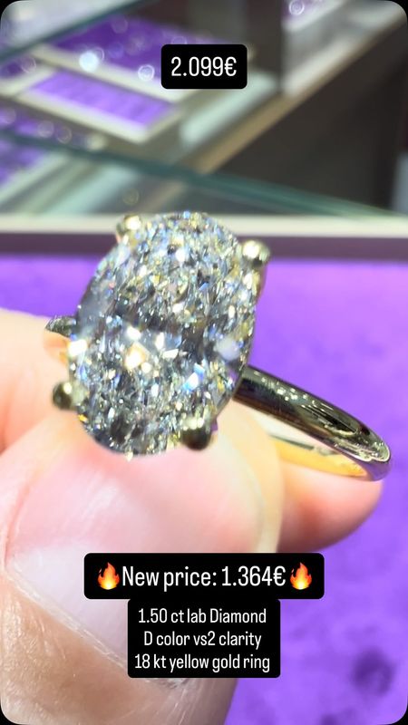 1.5 ct Oval Solitaire (D Vs2)