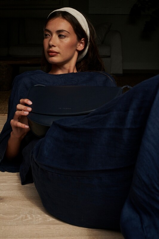Monk &amp; Anna - Soma half moon bag (Midnight)