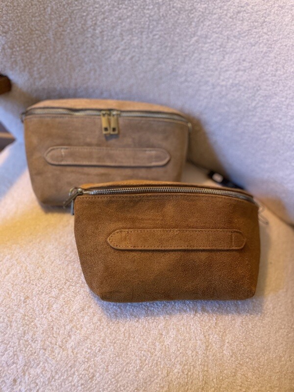 Heuptasje suede met accent (medium)