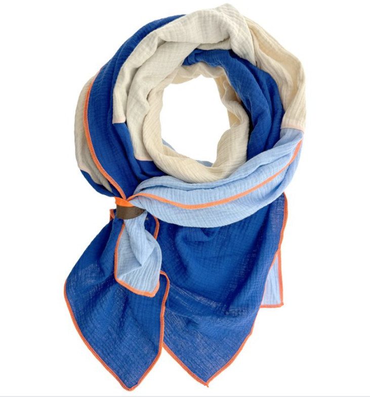 Lot83 - Sjaal Kim