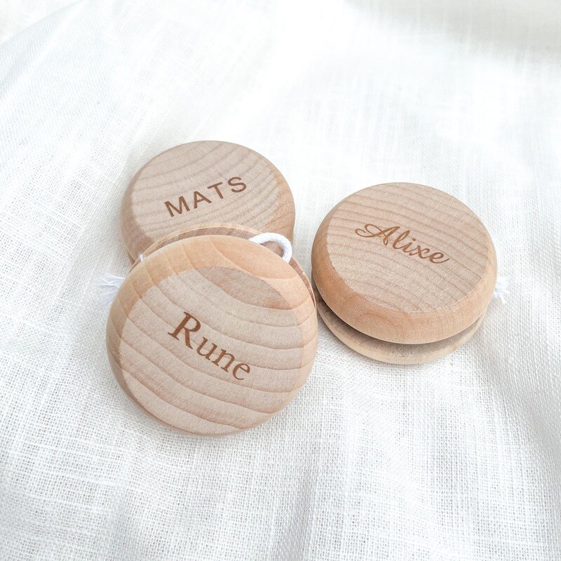 Houten jojo met naamgravure