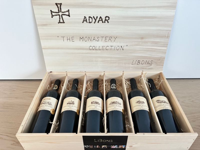 Adyar The Monastery Collection in houten kist de luxe Adyar The Monastery Collection in houten kist de luxe