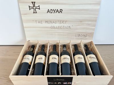 Adyar The Monastery Collection in houten kist de luxe