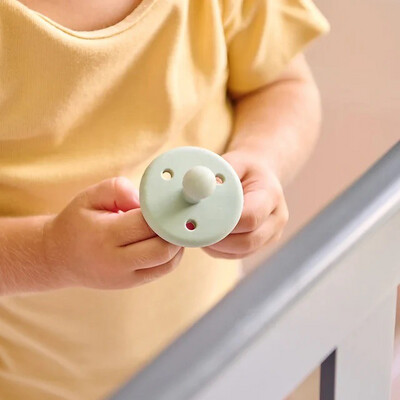 MinikOiOi Binkee 0+ month - Woody Brown - Orthodontic silicone pacifier – product image, motor skil…