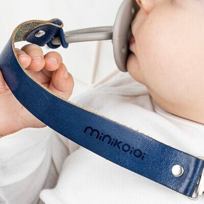 MinikOiOi Klips - Dreamy Blue - Pacifier and teether holder – product image, baby teether, baby fee…