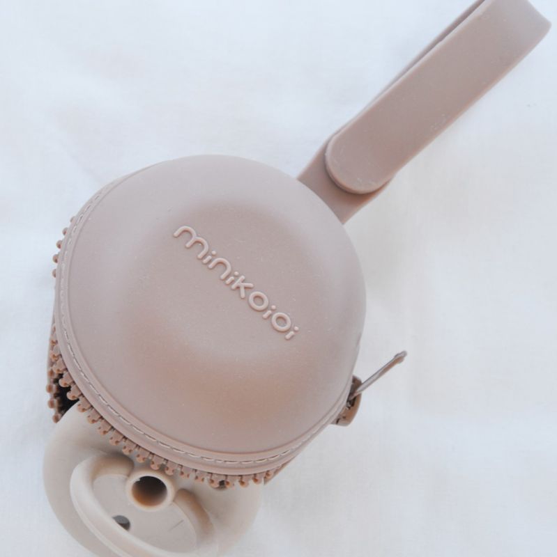 MinikOiOi Pod - Bubble Beige - Silicone pacifier case