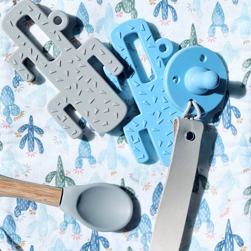 MinikOiOi Cactus - Mineral Blue - Massaggiagengive in morbido silicone – foto prodotto, massaggiage…