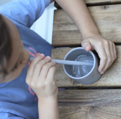 MinikOiOi Flexi Straws - 3 pcs &amp; Brush - Powder Grey - Reusable silicone straw with brush – product…