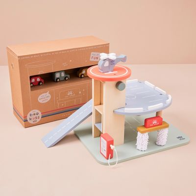 Just Bee Kids Holzspielset Garage für die Förderung der Feinmotorik