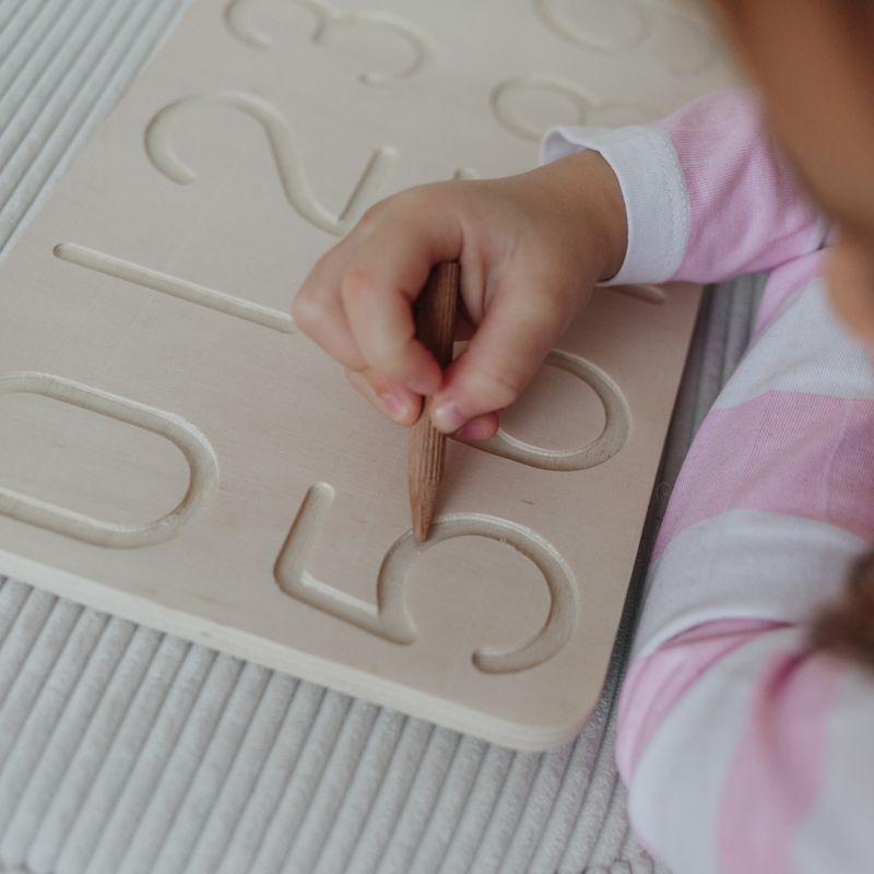 Intellectiki Tableau d'écriture de chiffres en bois pour l'apprentissage des nombres et la motricit…