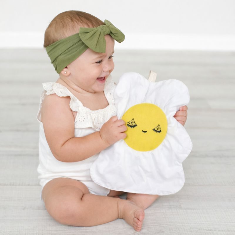 Wee Gallery Organic Baby Crinkle Toy, Egg – product image, tummy time toy, baby textile