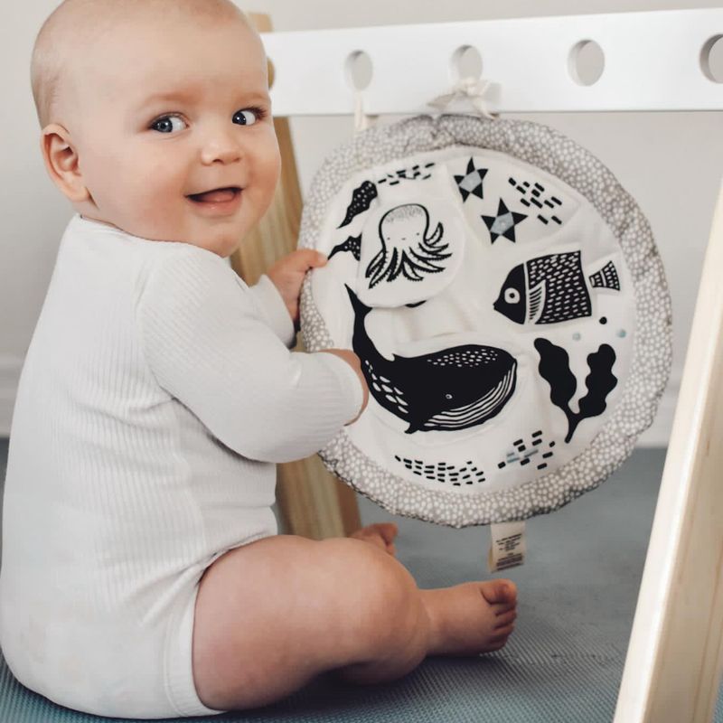 Wee Gallery Organic Baby Activity Pad Black &amp; White, Ocean – product image, tummy time toy, baby te…