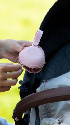MinikOiOi Pod - Pinky Pink - Étui à tétine en silicone