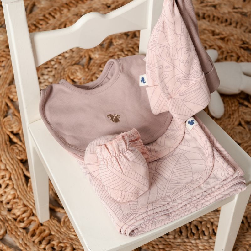 TotsTale Premium 5-piece baby set made of organic cotton - for newborns - trousers, hat, bodysuit a…