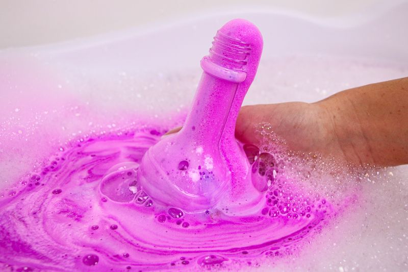 Zimpli Kids Kids Star Bath Bomb – Rainbow Special Effect – product image, STEM toy, bath time