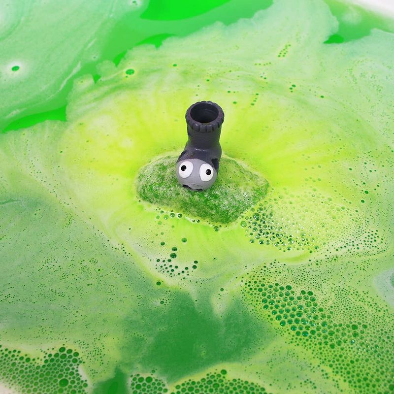 Toxic Tubz Surprise Bath Bomb – Kids Sensory Bath Toy with Collectible Figure