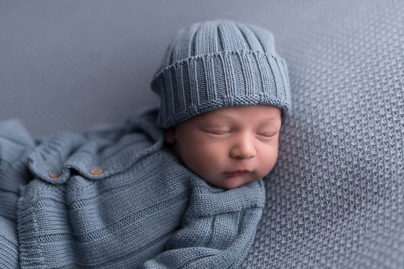 Organic Cotton Baby Hat – Soft Seamless Newborn Hat, 0–6 Months