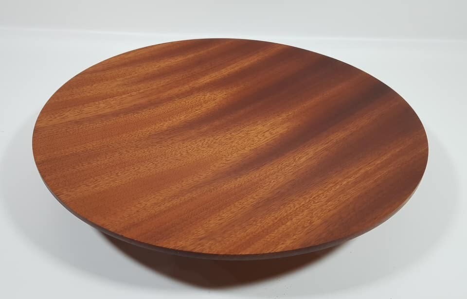 Houten schaal, handmade, handgemaakt in België op de houtdraaibank, houtsoort &#39;Acajou&#39;