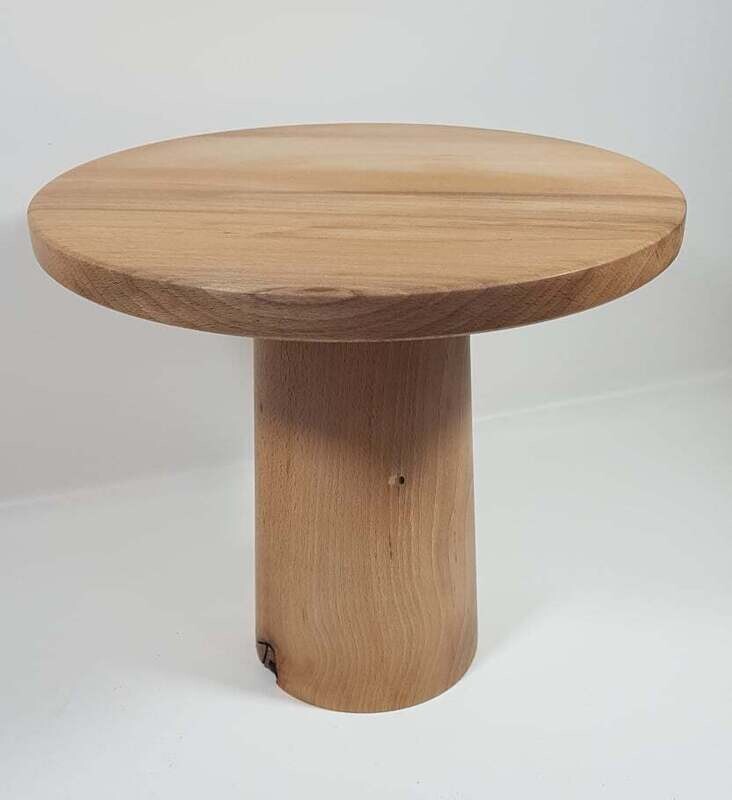 Hoge houten serveerplateau, handmade, handgemaakt in België op de houtdraaibank, houtsoort &#39;Beuk&#39;