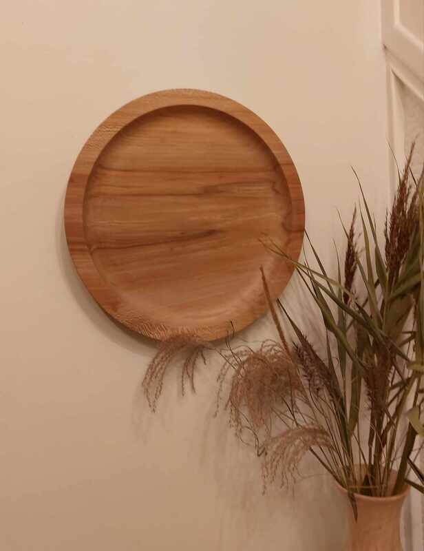 Houten schijf, wanddecoratie hout, handmade, handgemaakt in België op de houtdraaibank, houtsoort &#39;Europese Plataan&#39;, Vervuurde plataan