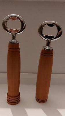 Houten flessenopener handmade, handgemaakt in België op de houtdraaibank, houtsoort, &#39;GestoomdePeer&#39;