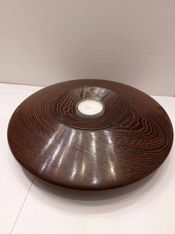 Houten theelichthouder/waxinelichtje, handmade, handgemaakt in België op de houtdraaibank, houtsoort &#39;WENGE&#39; met vuurvast glaasje